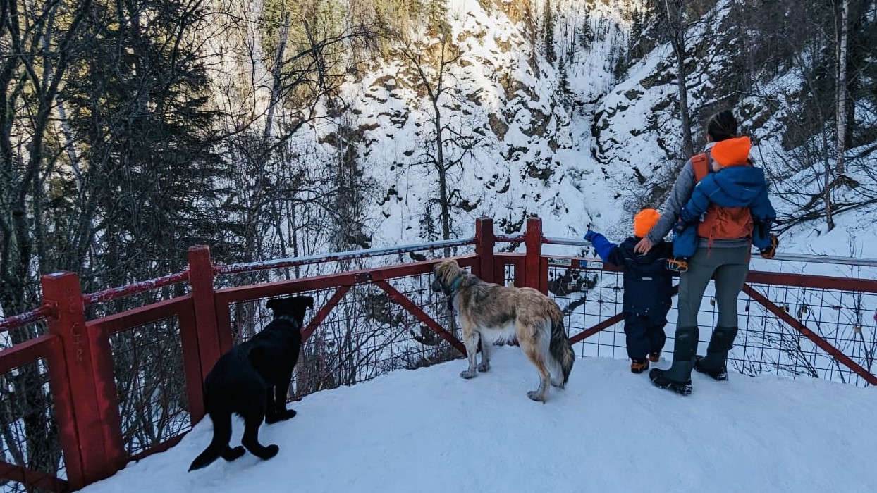 How to Dress Kids in Winter: Keeping Your Little Ones Warm in Alaska (or Anywhere Else!)